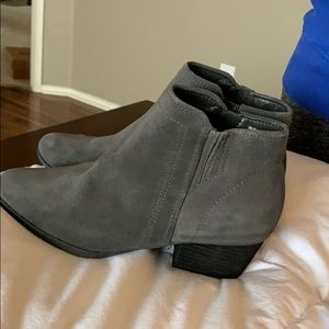 Blondo Waterproof boots! Very cute!